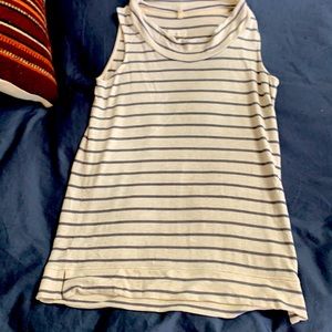 Lou & Grey shirt top